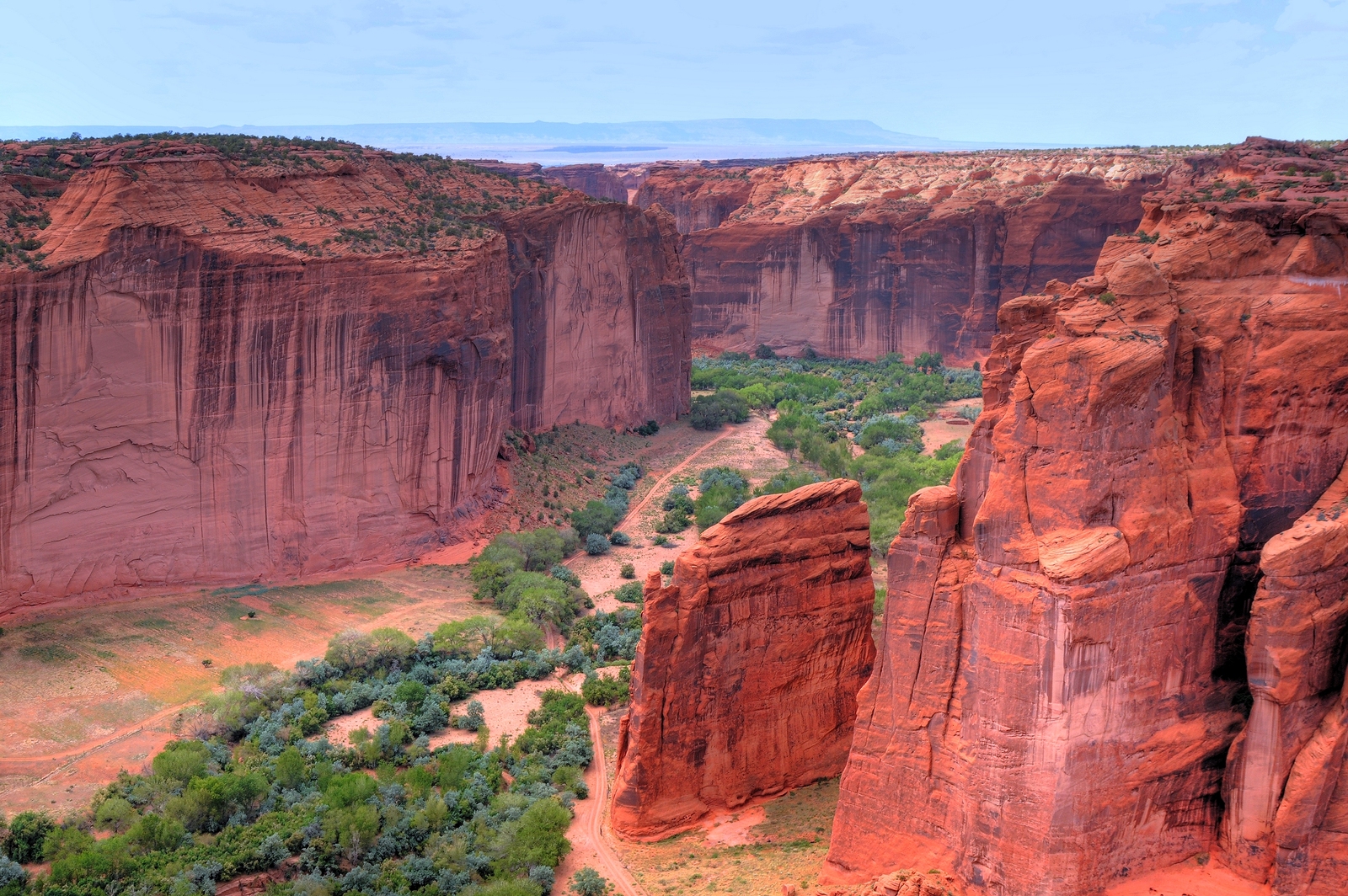 Canyon de Chelly: History That Echoes Through the Canyons